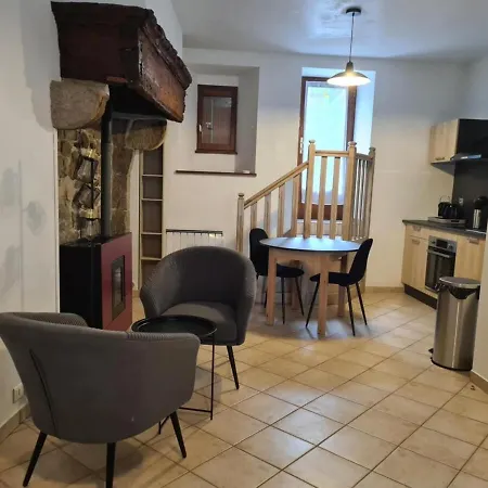 Al'escapade Apartment *